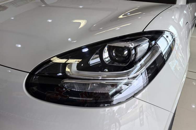 Used Wuling Bingo 2025 203km Light Edition Left Front Headlight