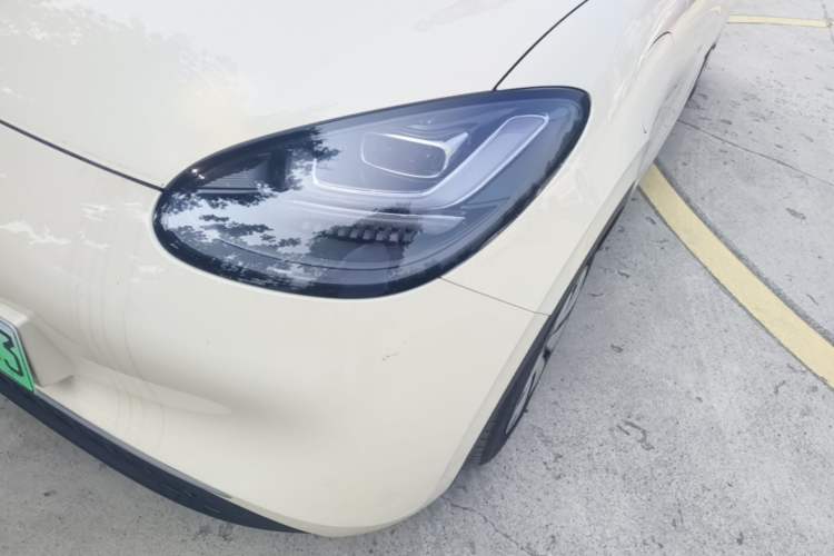 Used Wuling Bingo 2025 333 km Lingxi Connected Version Left Front Headlight