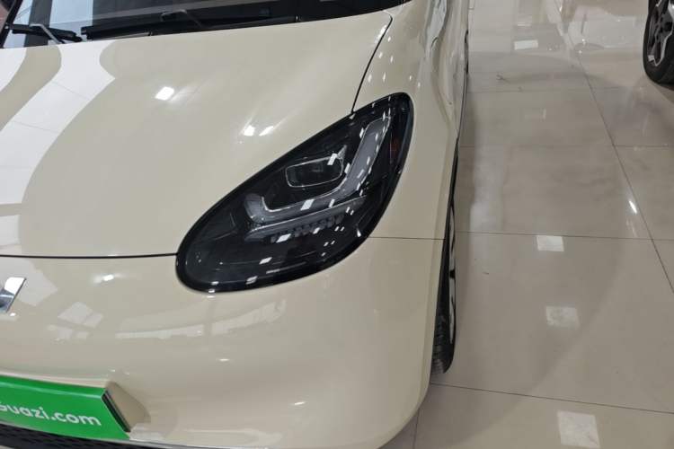 Used Wuling Bingo 2025 333 km Lingxi Connected Version Left Front Headlight