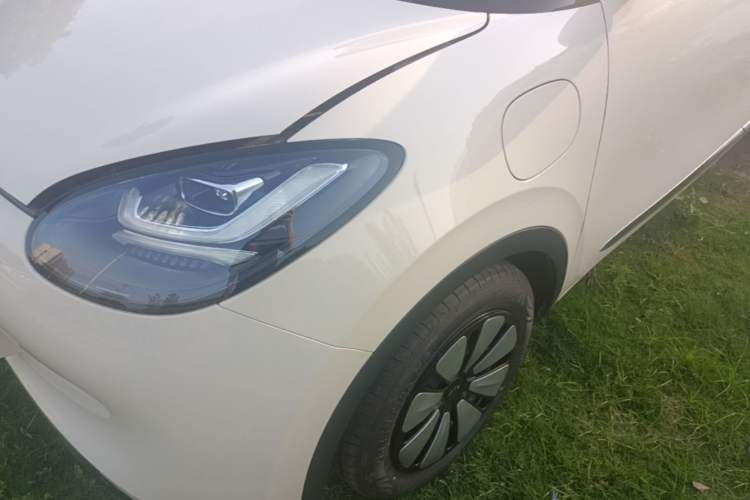 Used Wuling Bingo 2025 333 km Lingxi Connected Version Left Front Headlight
