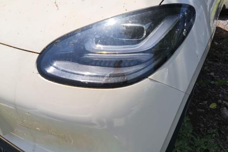 Used Wuling Bingo 2025 333 km Lingxi Connected Version Left Front Headlight