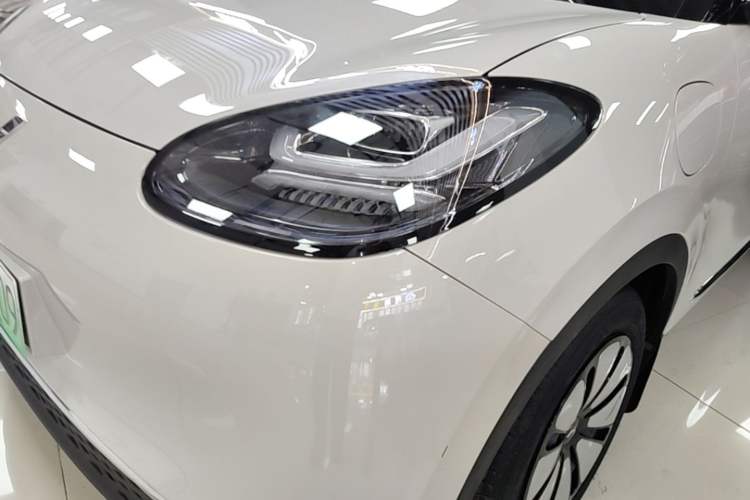 Used Wuling Bingo 2025 333 km Lingxi Connected Version Left Front Headlight