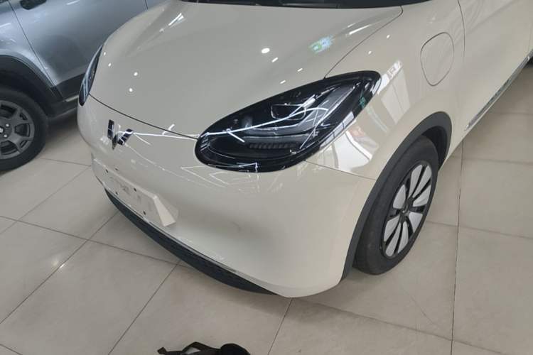 Used Wuling Bingo 2025 333 km Lingxi Deluxe Edition Left Front Headlight