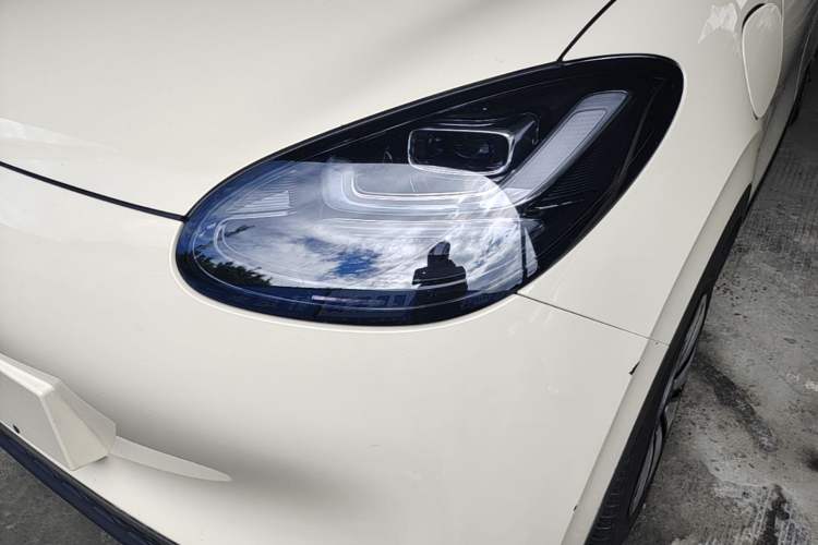 Used Wuling Bingo 2025 410 km Lingxi Deluxe Edition Left Front Headlight