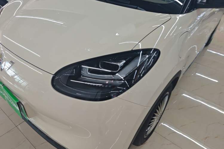 Used Wuling Bingo 2025 333 km Lingxi Connected Version Left Front Headlight
