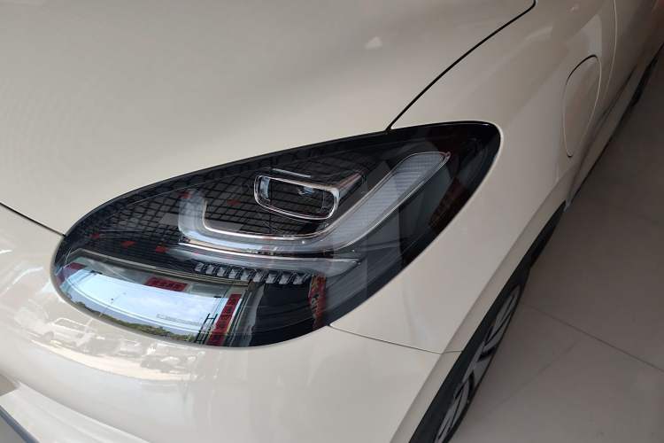 Used Wuling Bingo 2025 333 km Enjoyment Version Left Front Headlight