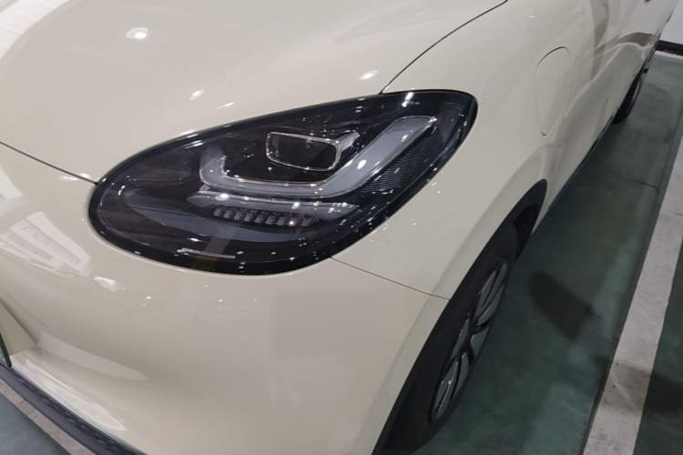 Used Wuling Bingo 2025 410 km Lingxi Deluxe Edition Left Front Headlight
