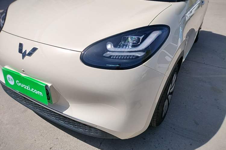 Used Wuling Bingo 2025 333 km Lingxi Deluxe Edition Left Front Headlight