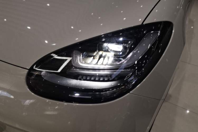 Used Wuling Bingo 2025 333 km Enjoyment Version Left Front Headlight