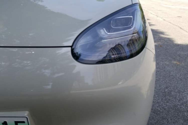 Used Wuling Bingo 2025 333 km Lingxi Connected Version Left Front Headlight