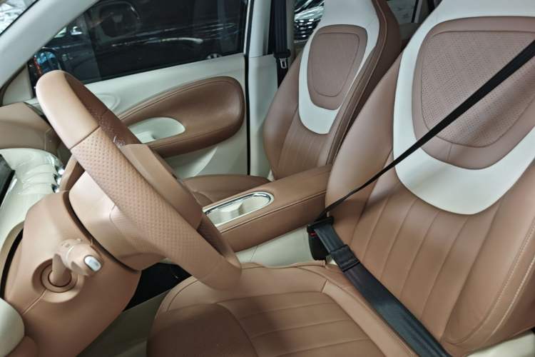 Used Wuling Bingo 2025 410 km Lingxi Deluxe Edition Left Front Seat