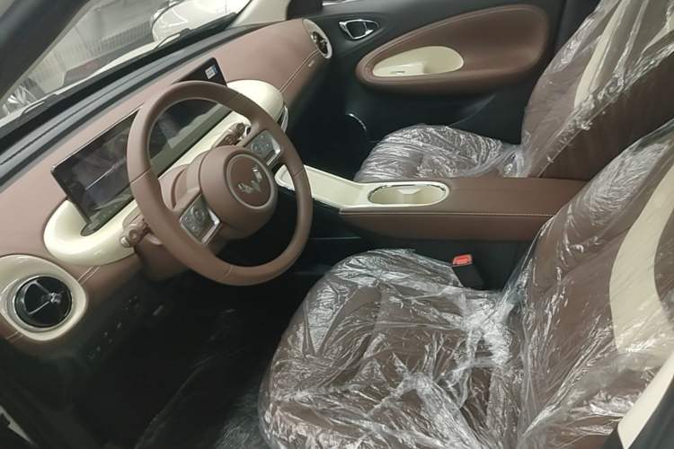 Used Wuling Bingo 2025 333 km Enjoyment Version Left Front Seat