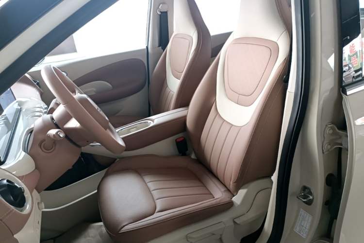 Used Wuling Bingo 2025 333 km Lingxi Connected Version Left Front Seat