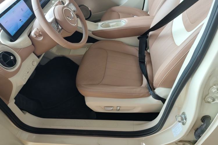 Used Wuling Bingo 2025 333 km Lingxi Deluxe Edition Left Front Seat