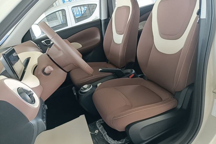 Used Wuling Bingo 2025 203km Light Edition Left Front Seat