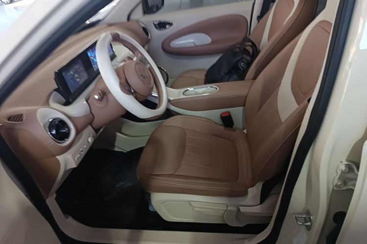 Used Wuling Bingo 2025 333 km Lingxi Connected Version Left Front Seat