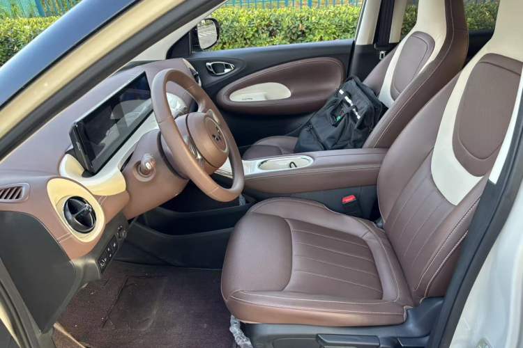 Used Wuling Bingo 2025 333 km Lingxi Connected Version Left Front Seat