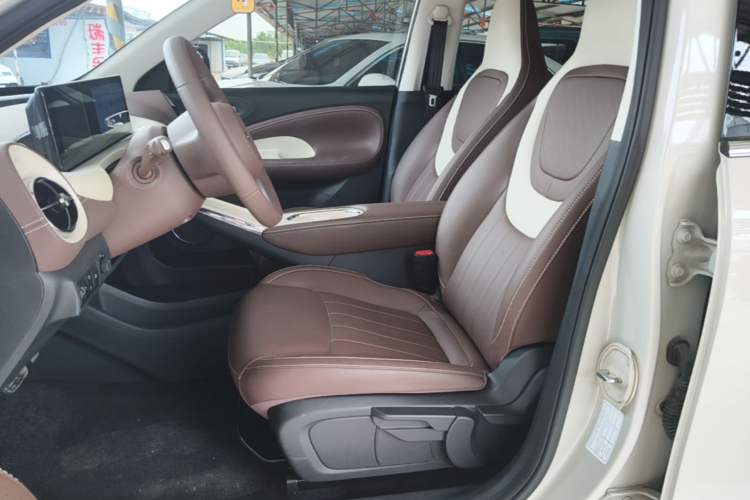 Used Wuling Bingo 2025 333 km Enjoyment Version Left Front Seat