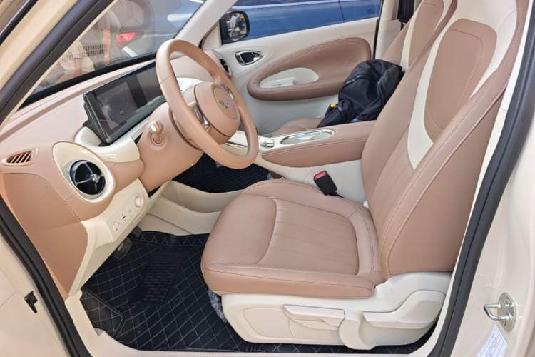 Used Wuling Bingo 2025 333 km Enjoyment Version Left Front Seat