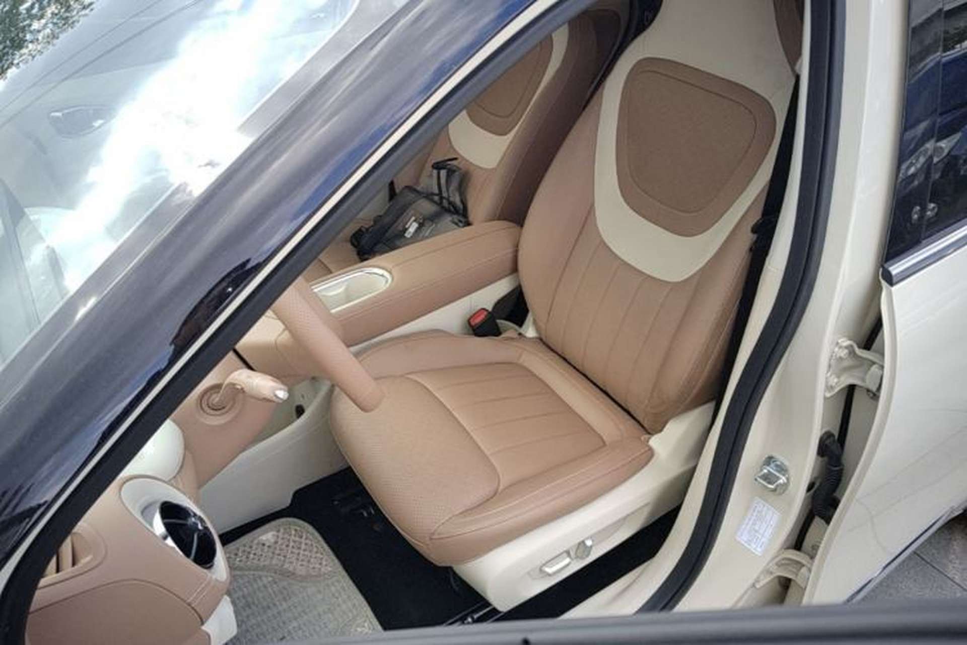 Used Wuling Bingo 2025 410 km Lingxi Deluxe Edition Left Front Seat