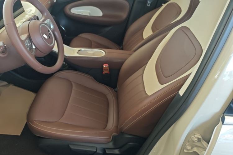 Used Wuling Bingo 2025 333 km Lingxi Connected Version Left Front Seat