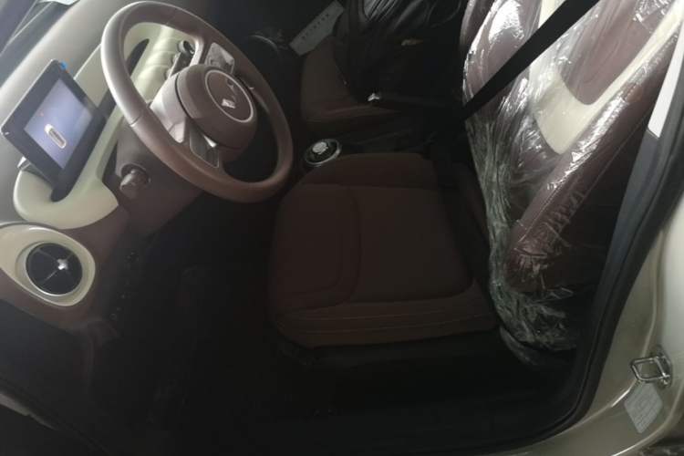 Used Wuling Bingo 2025 203km Light Edition Left Front Seat