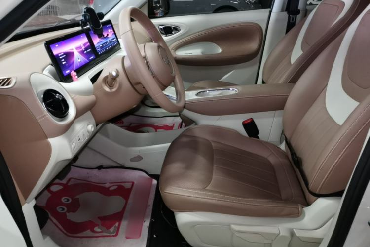 Used Wuling Bingo 2025 333 km Lingxi Connected Version Left Front Seat