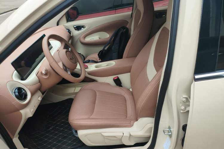 Used Wuling Bingo 2025 333 km Lingxi Connected Version Left Front Seat