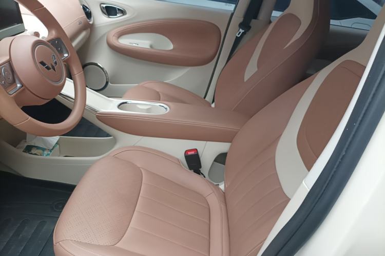 Used Wuling Bingo 2025 333 km Enjoyment Version Left Front Seat