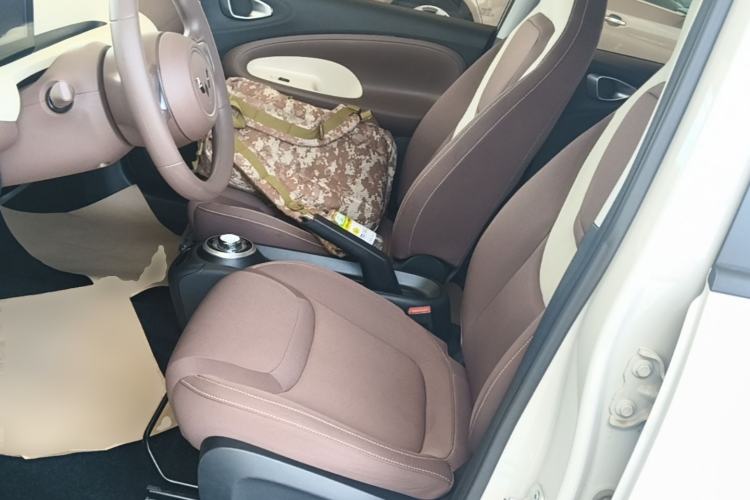 Used Wuling Bingo 2025 203km Light Edition Left Front Seat