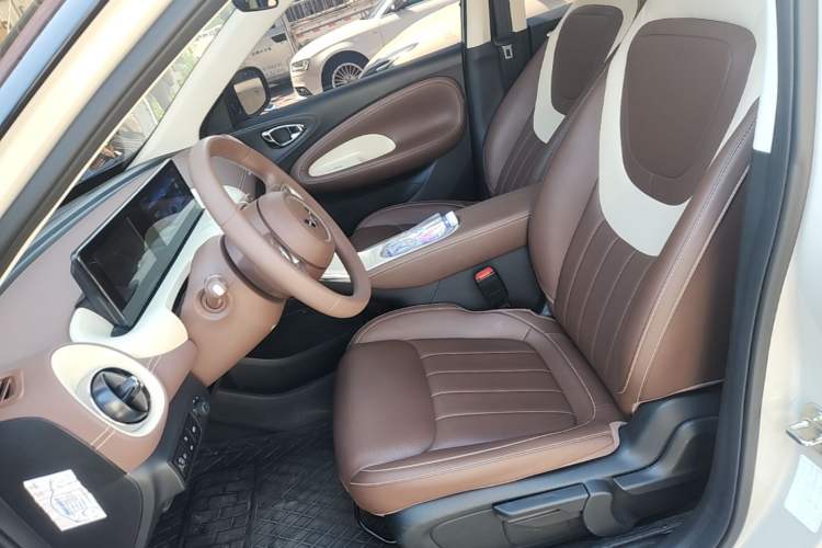Used Wuling Bingo 2025 333 km Enjoyment Version Left Front Seat