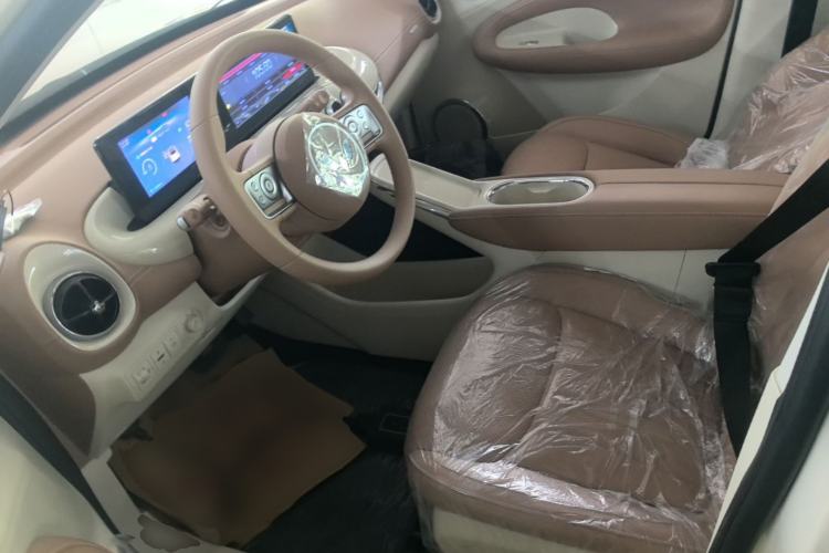 Used Wuling Bingo 2025 333 km Enjoyment Version Left Front Seat