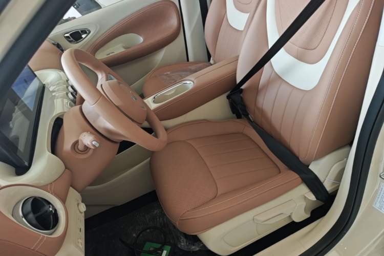 Used Wuling Bingo 2025 333 km Enjoyment Version Left Front Seat