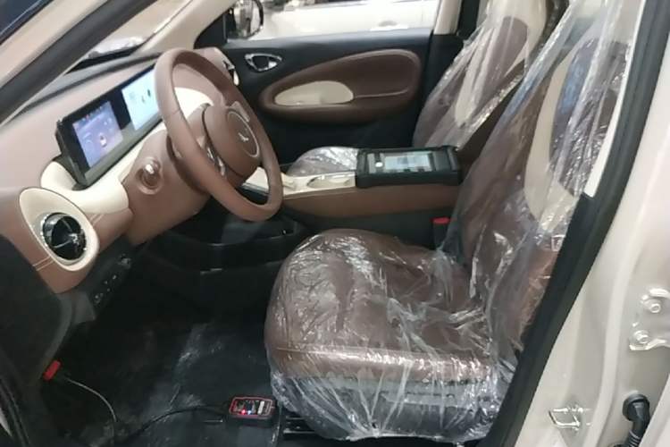 Used Wuling Bingo 2025 333 km Enjoyment Version Left Front Seat