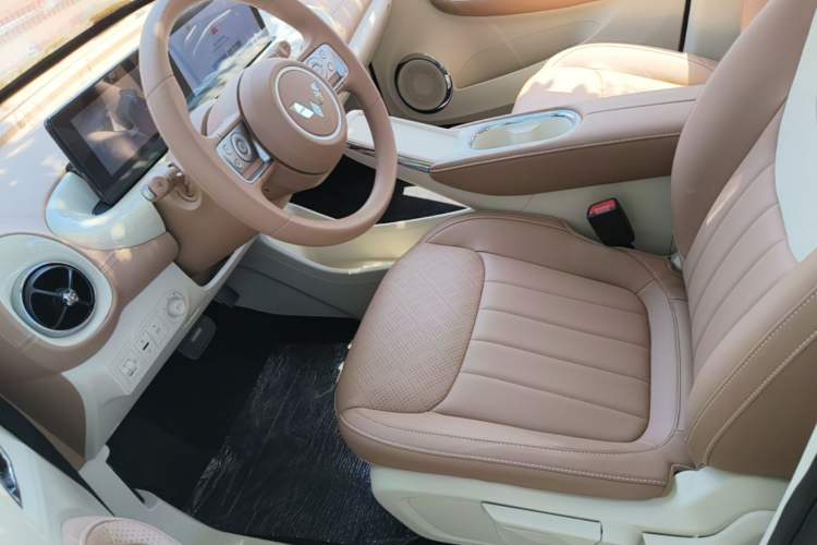 Used Wuling Bingo 2025 333 km Lingxi Connected Version Left Front Seat