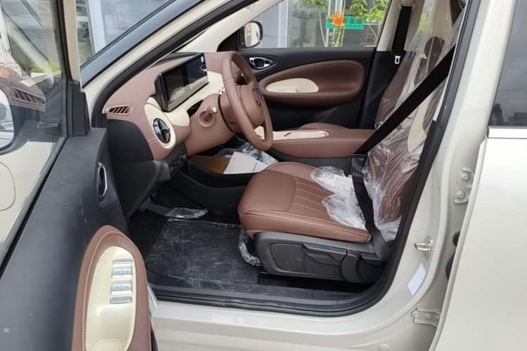 Used Wuling Bingo 2025 333 km Enjoyment Version Left Front Seat