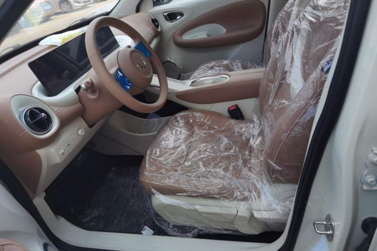 Used Wuling Bingo 2025 333 km Lingxi Connected Version Left Front Seat