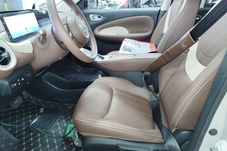 Used Wuling Bingo 2025 333 km Lingxi Connected Version Left Front Seat