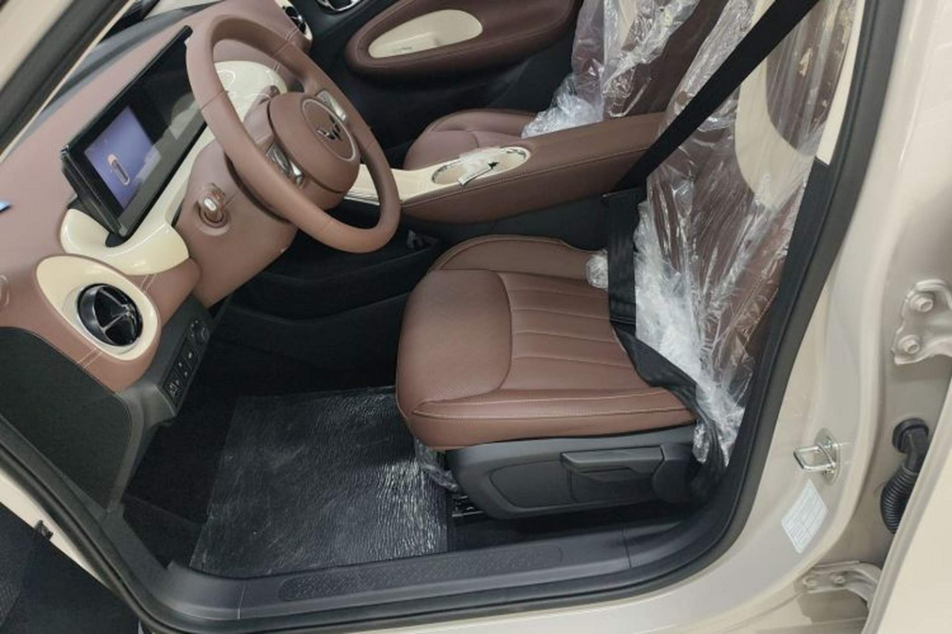 Used Wuling Bingo 2025 333 km Enjoyment Version Left Front Seat