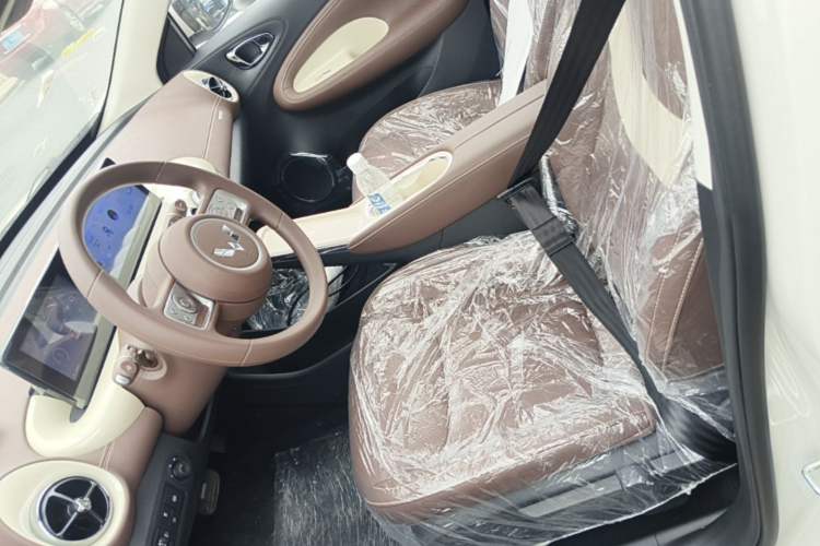 Used Wuling Bingo 2025 333 km Enjoyment Version Left Front Seat