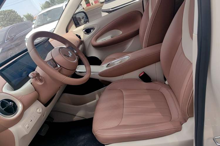 Used Wuling Bingo 2025 333 km Lingxi Deluxe Edition Left Front Seat