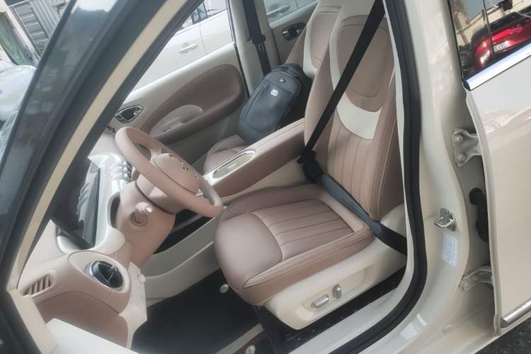 Used Wuling Bingo 2025 410 km Lingxi Deluxe Edition Left Front Seat