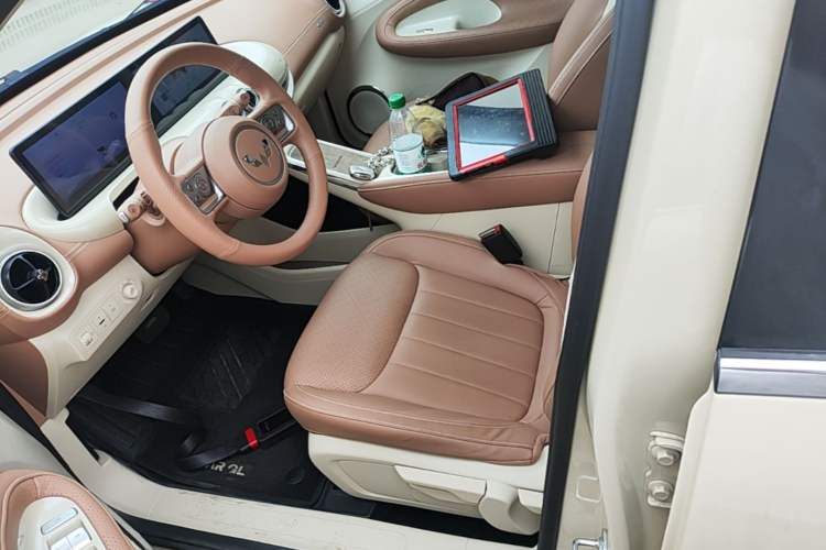 Used Wuling Bingo 2025 333 km Enjoyment Version Left Front Seat