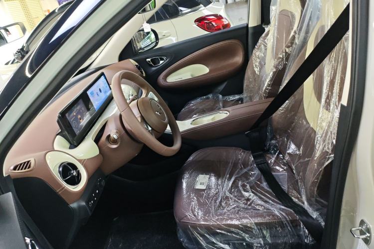 Used Wuling Bingo 2025 333 km Enjoyment Version Left Front Seat