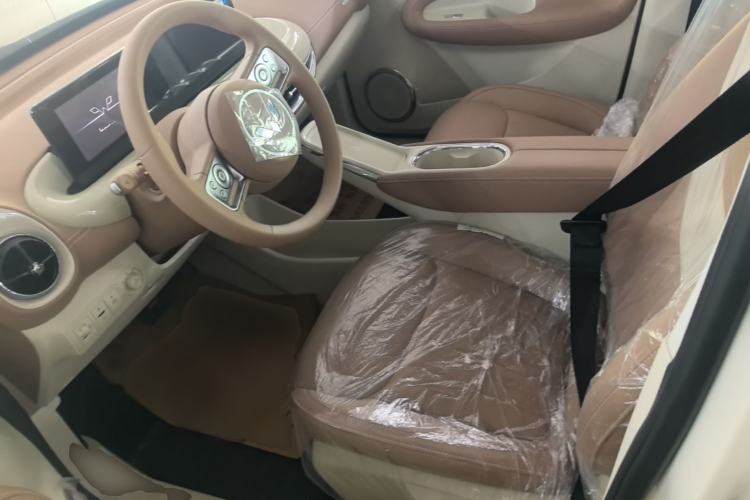 Used Wuling Bingo 2025 333 km Enjoyment Version Left Front Seat