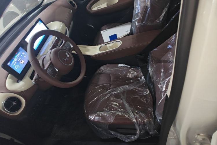Used Wuling Bingo 2025 333 km Enjoyment Version Left Front Seat