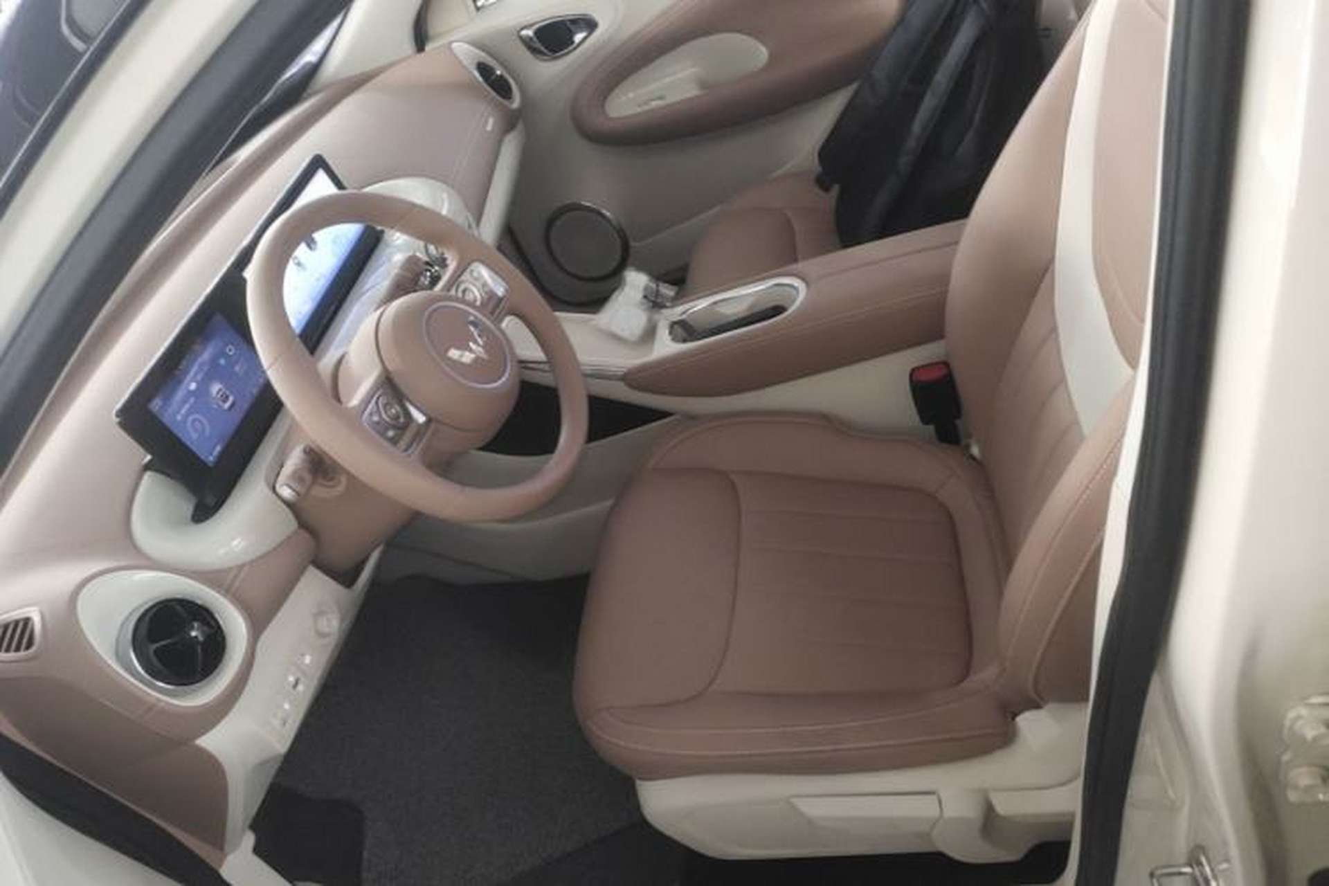 Used Wuling Bingo 2025 333 km Enjoyment Version Left Front Seat