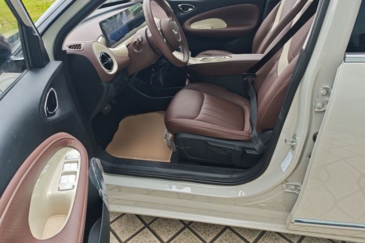 Used Wuling Bingo 2025 333 km Lingxi Connected Version Left Front Seat