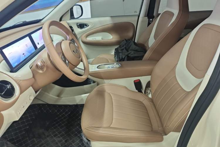 Used Wuling Bingo 2025 333 km Lingxi Connected Version Left Front Seat