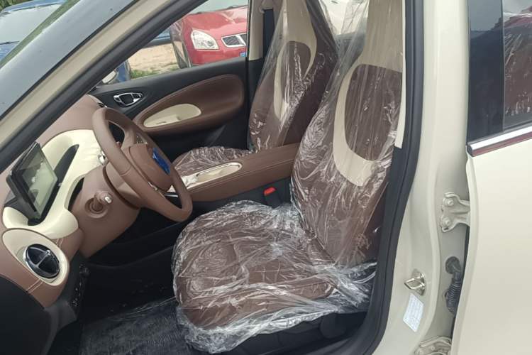 Used Wuling Bingo 2025 333 km Enjoyment Version Left Front Seat
